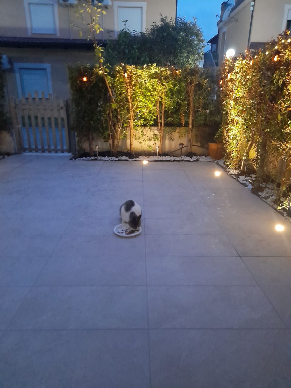 TILED LIT PATIO
