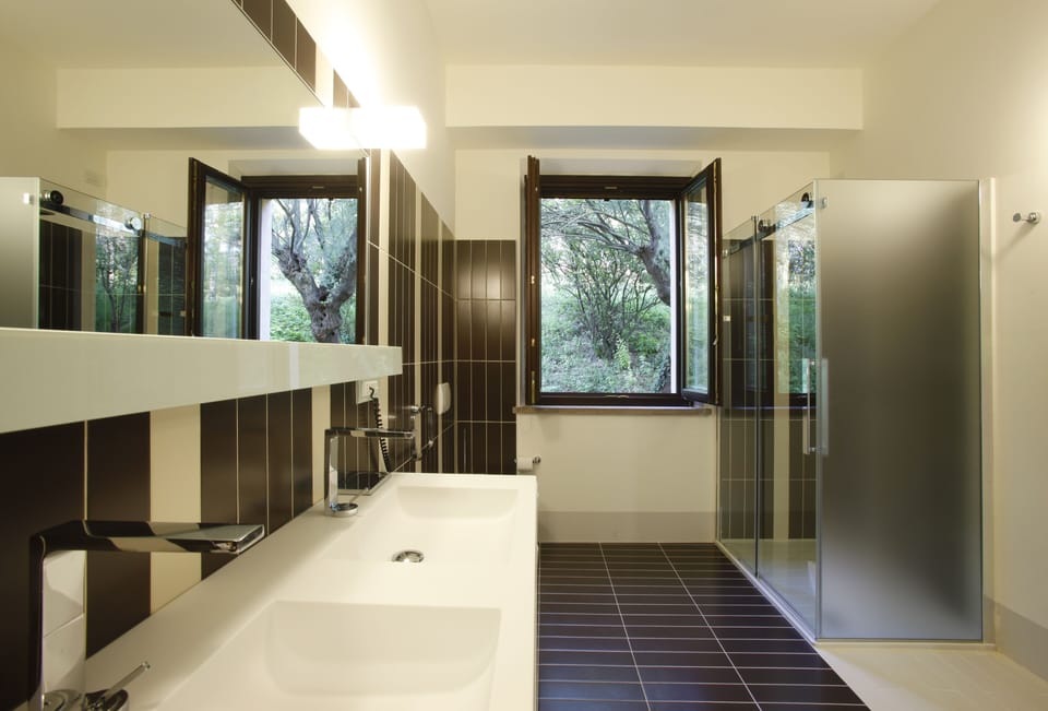 Free toiletries, hair dryer, bidet, towels