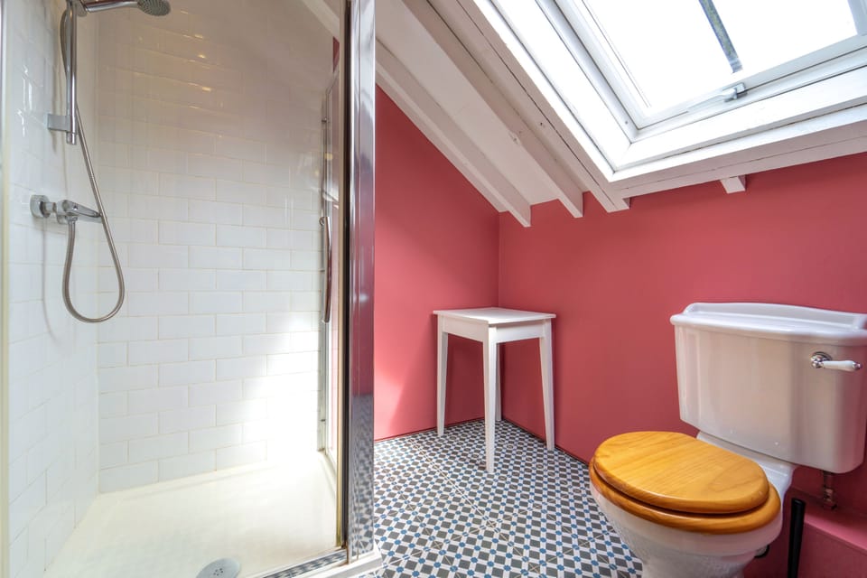 The Dairy: Shower room on first floor