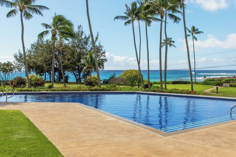 Manualoha Complex Pool
