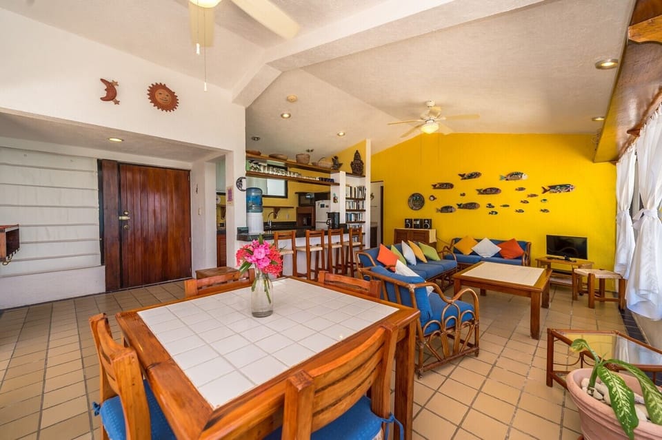 Dinning Table