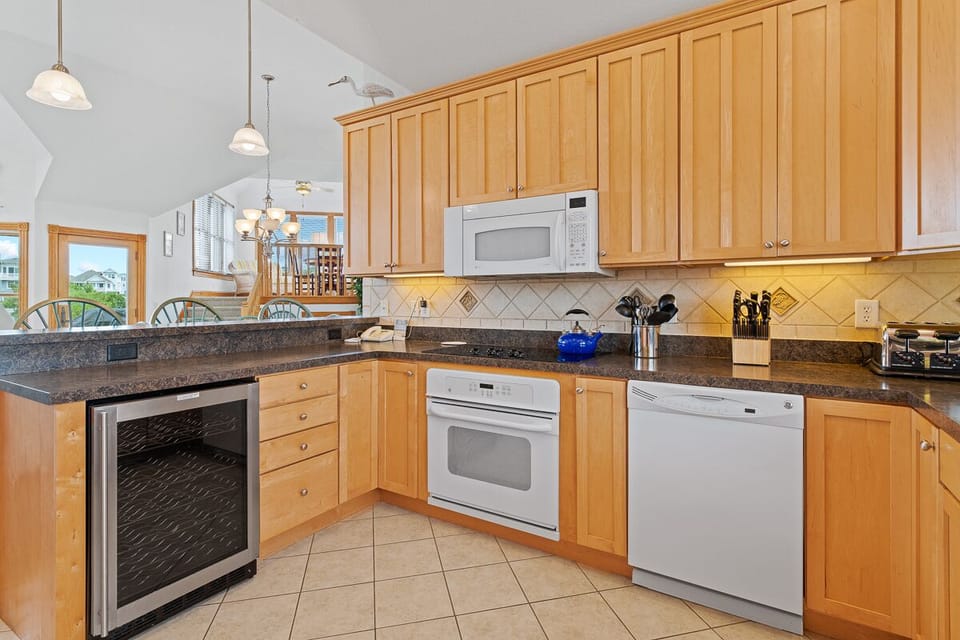 Kitchen - Top Level