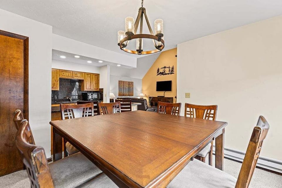 Dining Area - Park Place 304C - Breckenridge Vacation Rental