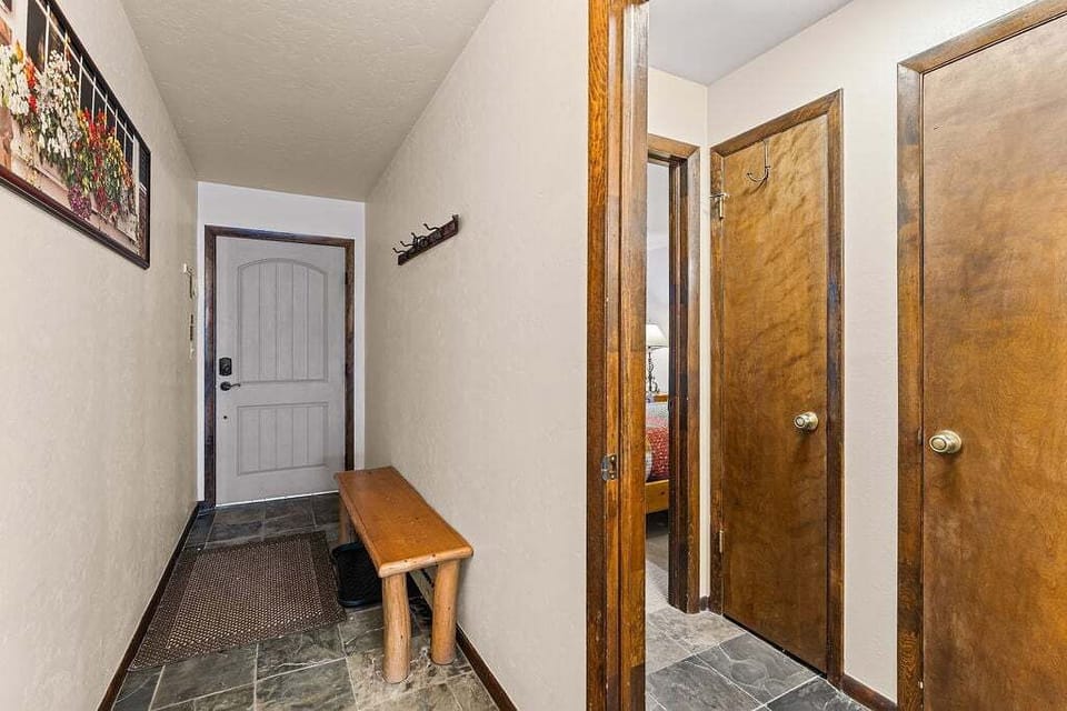 Entry - Park Place 304C - Breckenridge Vacation Rental