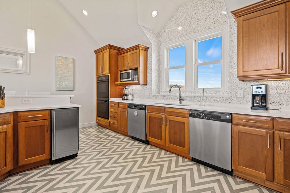 Kitchen - Top Level