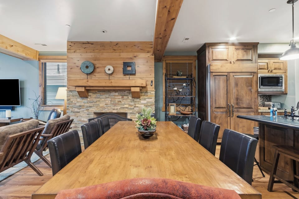 Dining Area with Seating for 8 and a Gas Fireplace