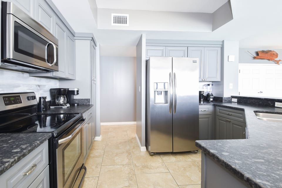 Silver Shells St. Maarten 1404- Fully Equipped Kitchen