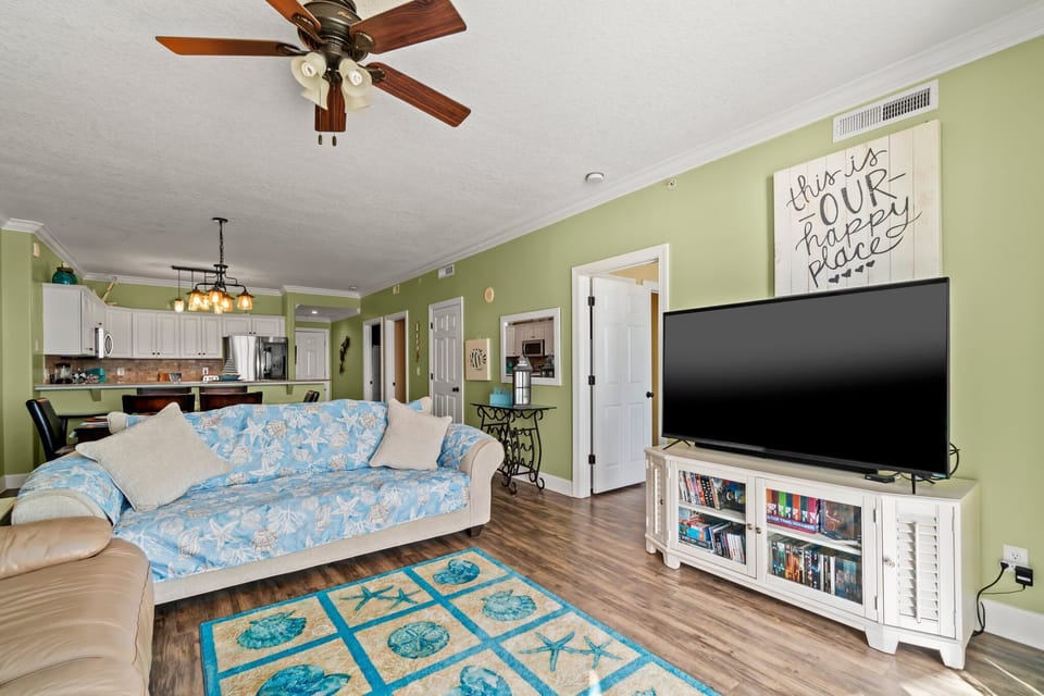 Gulf Front Living Area with Sleeper Sofa