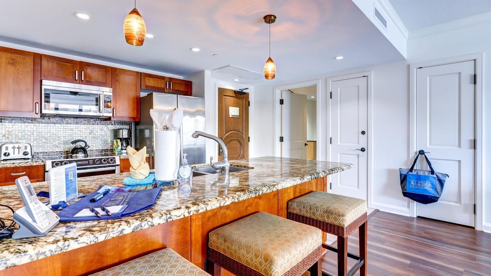 Enjoy complimentary amenities including a bag of our special Maui coffee blend!