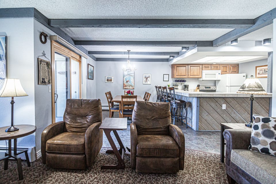 Living Room - Longbranch 216 - Breckenridge Vacation Rental