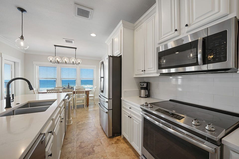 Las Olas - Miramar Beach - Kitchen