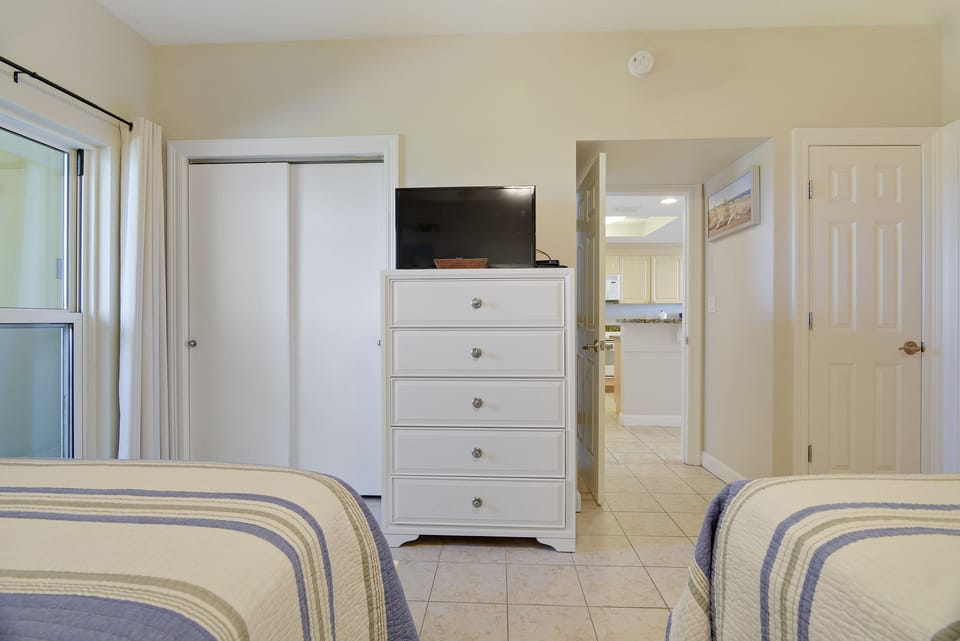 Bedroom 2 with Two Queen Size Beds