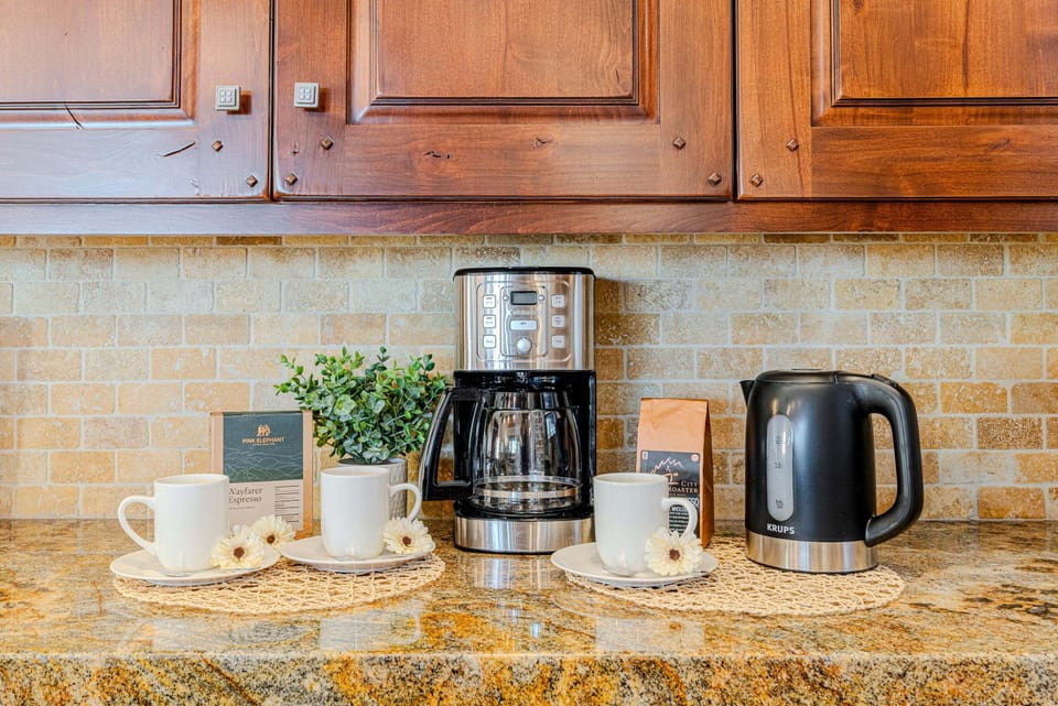 Drip Coffee Maker and Kettle