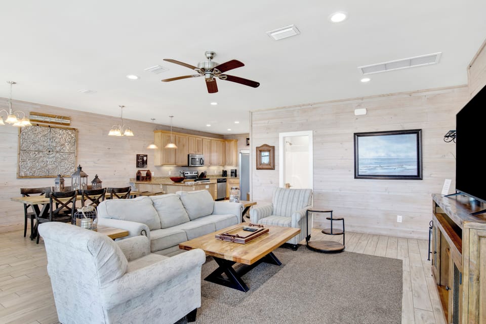 Always Summer is a pet-friendly, 4 bedroom, 4 bath home