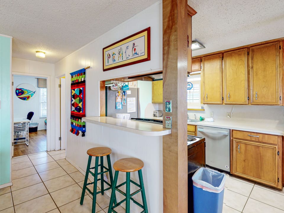 Breakfast Bar, Seating for 2