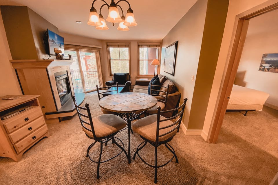 Perfect ski vacation condo!