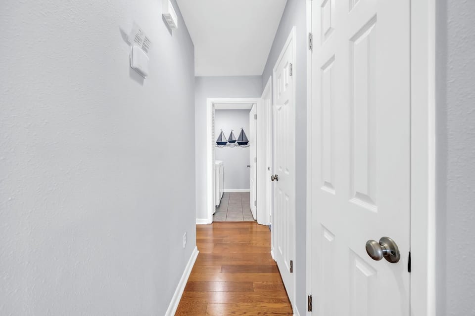 Hallway to Bedrooms