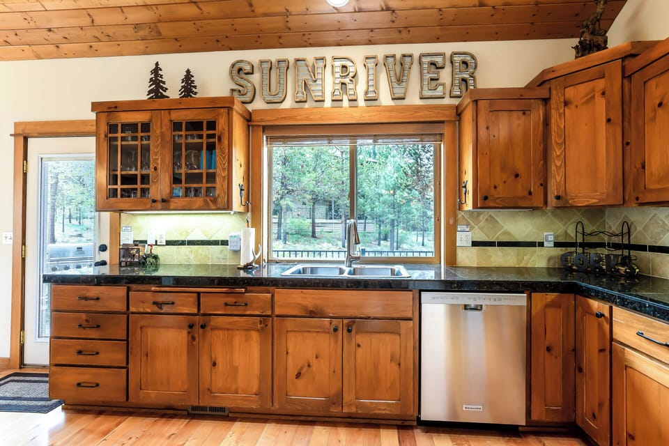 Kitchen - Main Level