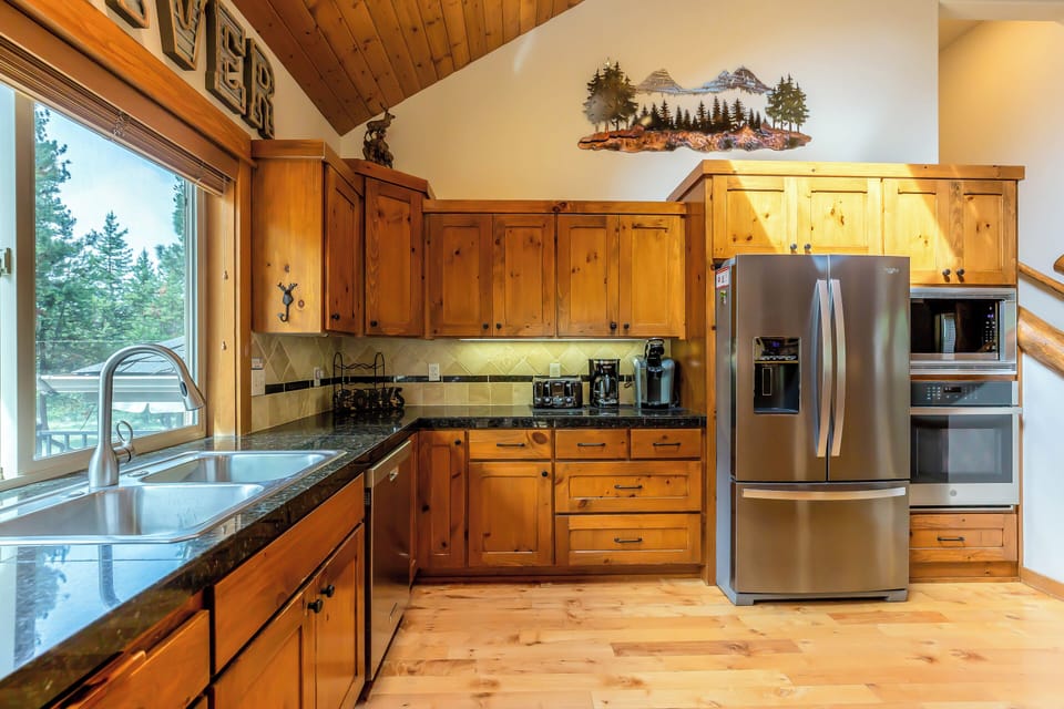 Kitchen - Main Level