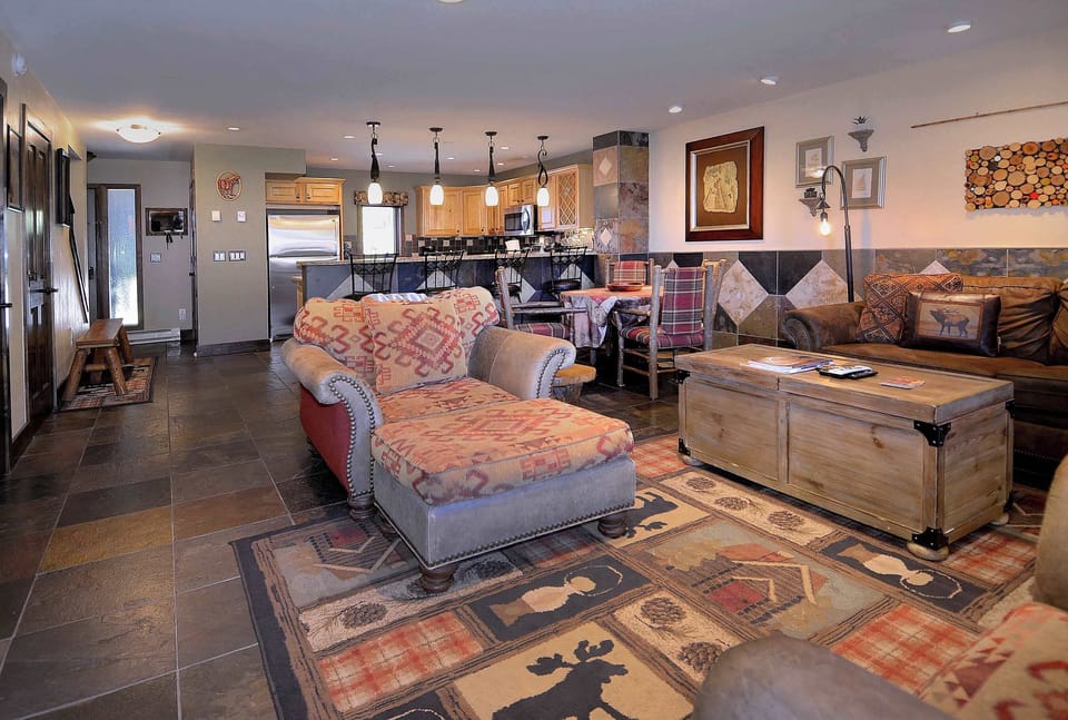 Living/dining/kitchen