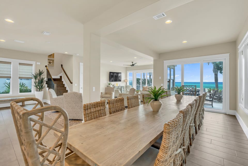 Not the Norm - Miramar Beach - Dining Room