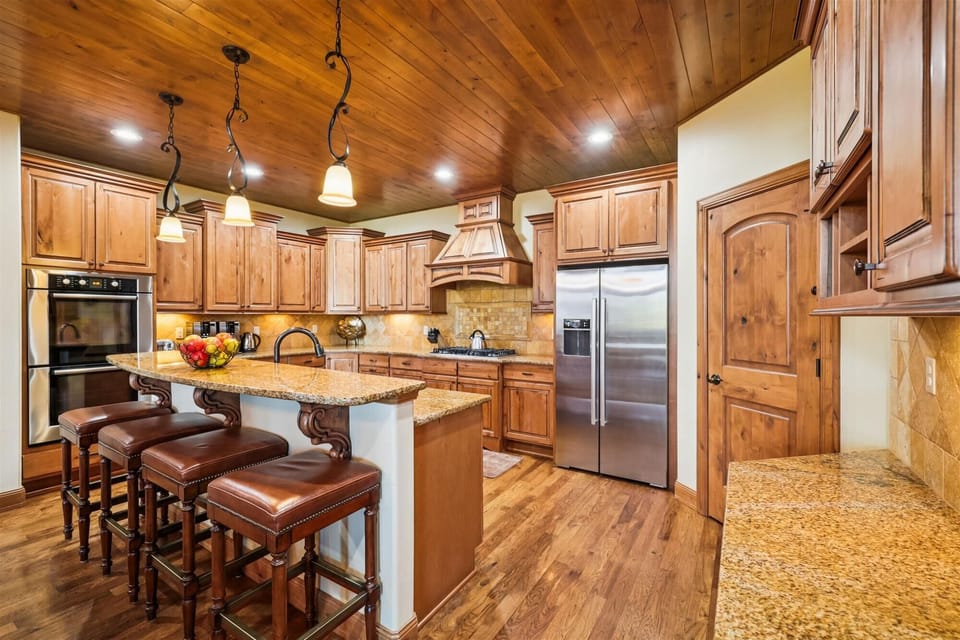 Kitchen - Lofty Fox Villa - Breckenridge Vacation Rental