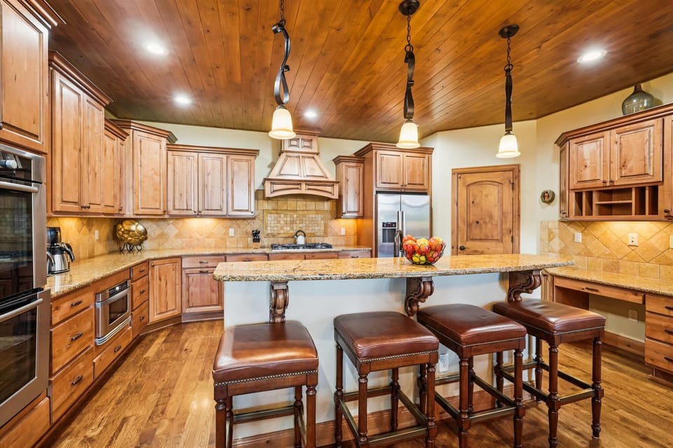 Kitchen - Lofty Fox Villa - Breckenridge Vacation Rental