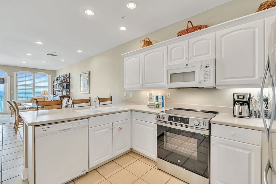 30A Monterey Place - Seacrest Beach - Kitchen