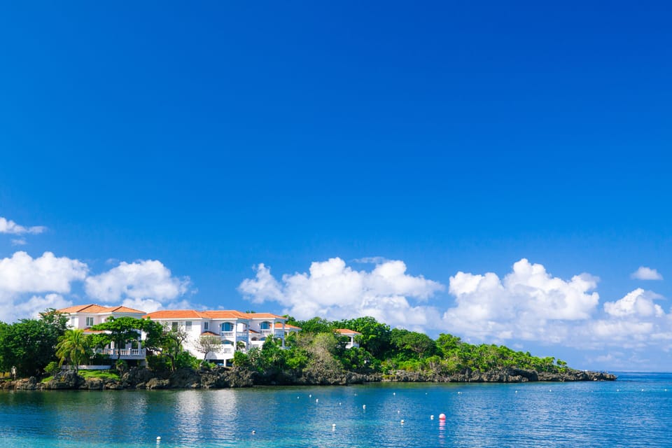 Coral Vista Villas over Half Moon Bay in Roatan's Vibrant West End