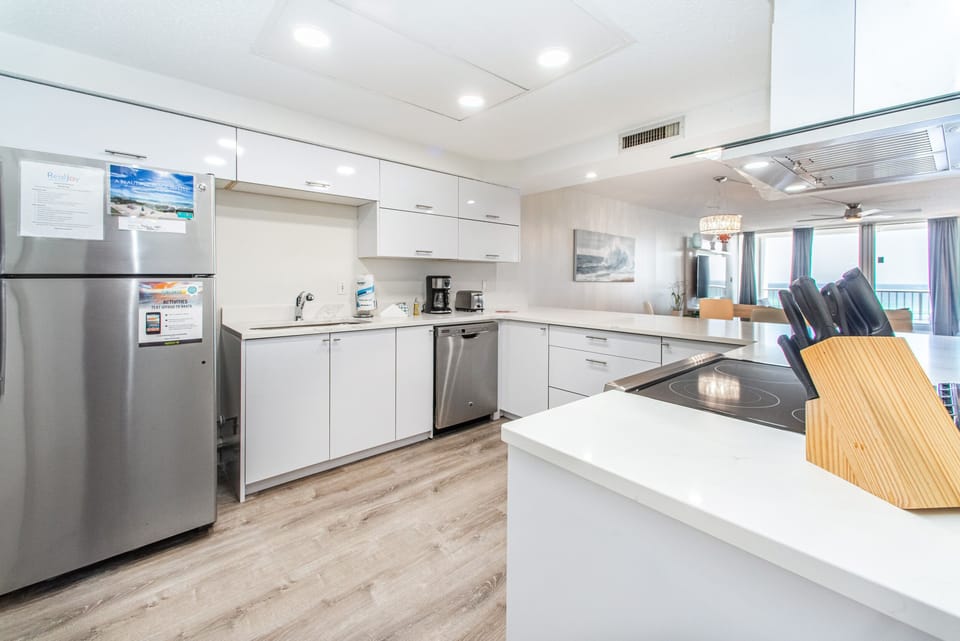 Spacious kitchen with stainless steal appliances