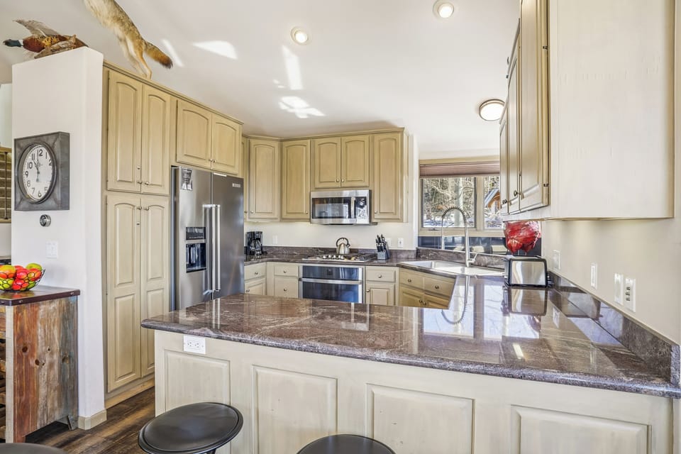 Kitchen - Charter Ridge 10 - Breckenridge Vacation Rental