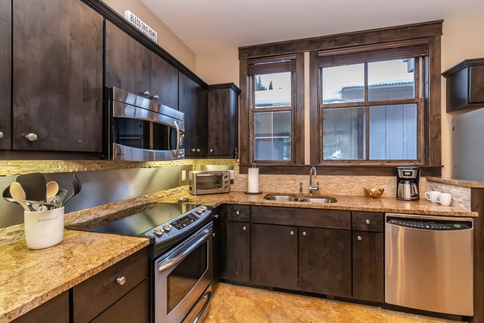 The chef in your group will love this kitchen