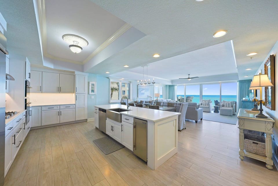 Dunes of Crystal Beach 101 - Crystal Beach - Kitchen