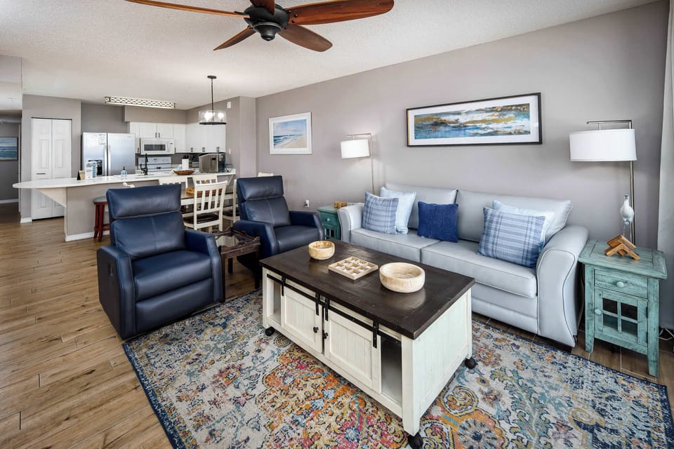 Living room with queen size sleeper sofa