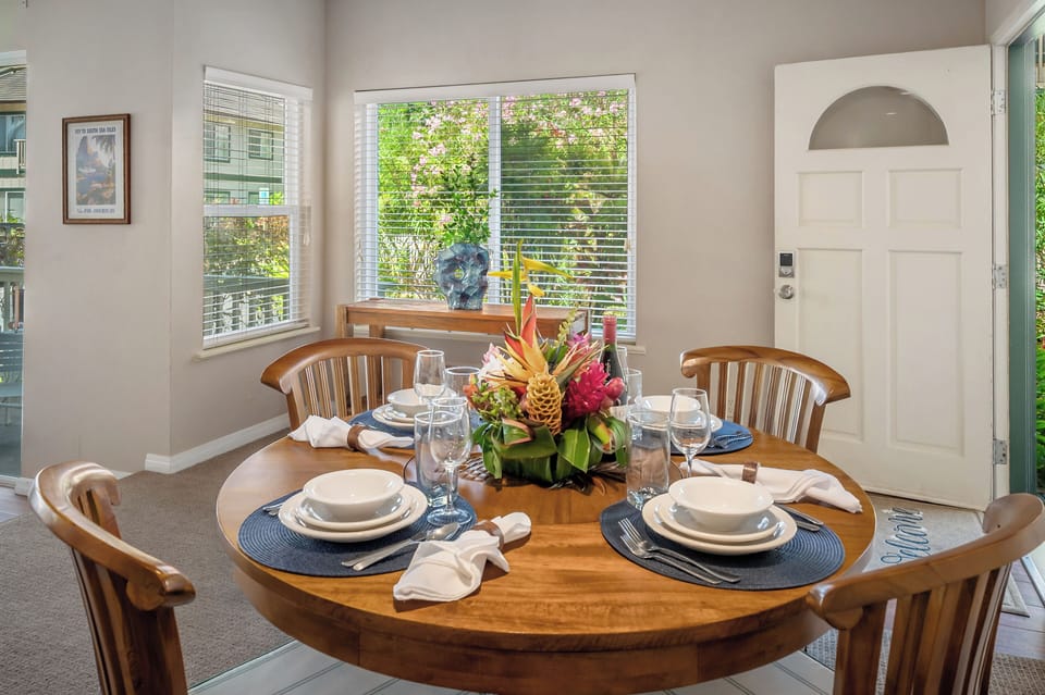 Regency 510 Dining Table