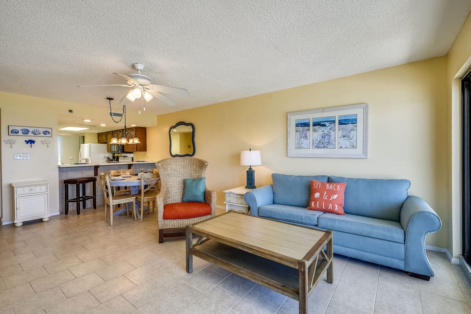Gulf Front Living Area with Sleeper Sofa