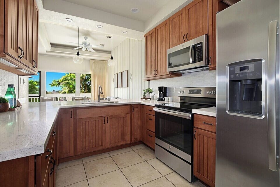 Fully Equipped Kitchen - Manualoha 702