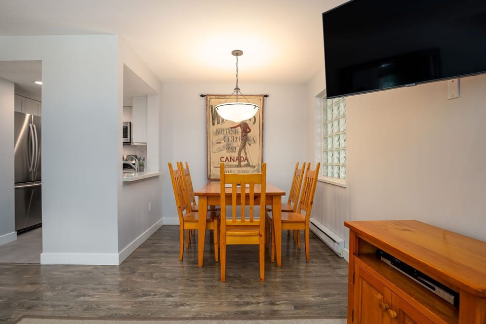 Dining area that is ideal for sharing meals and memories with friends or family.