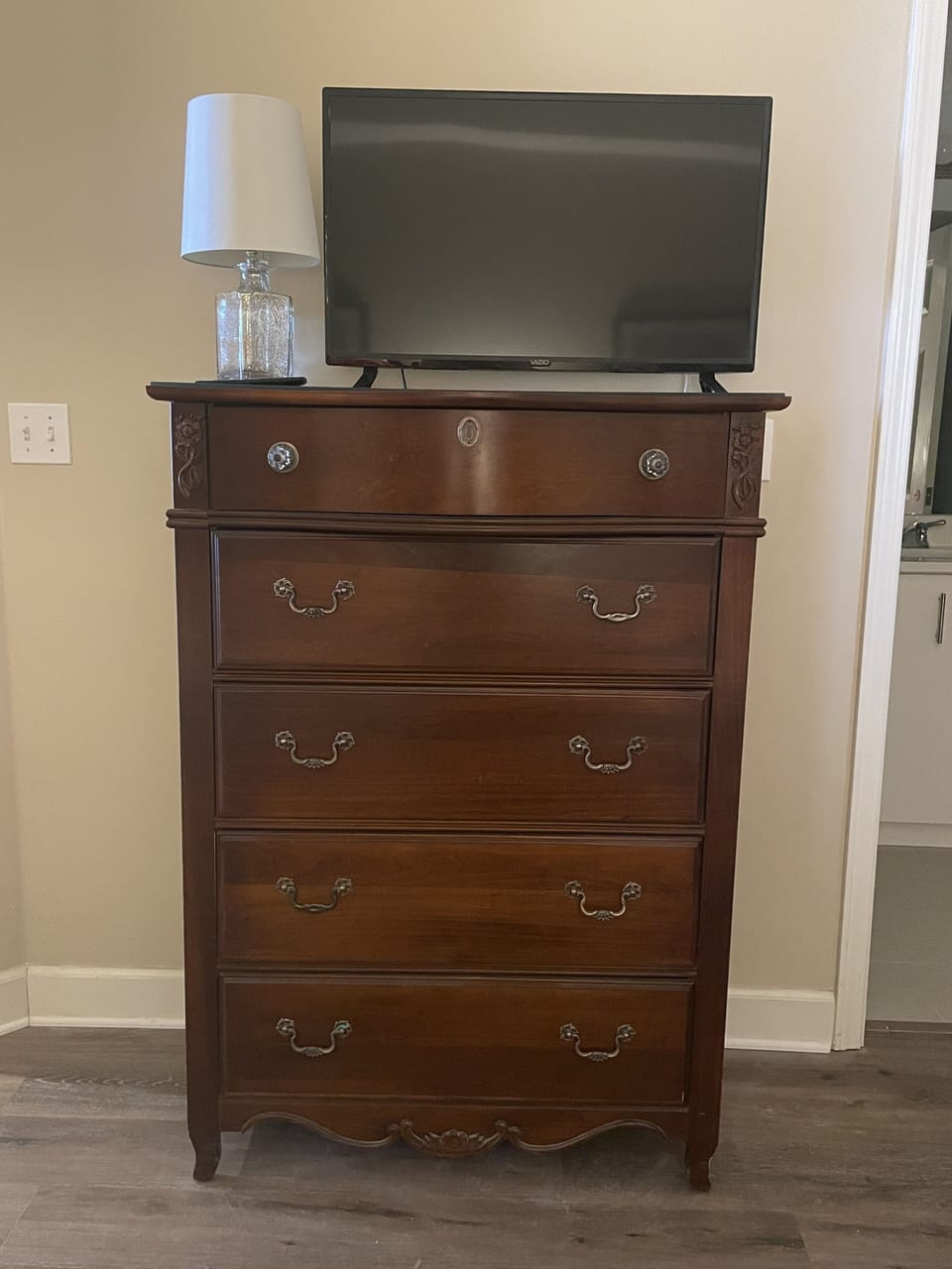 TV in twin bedroom