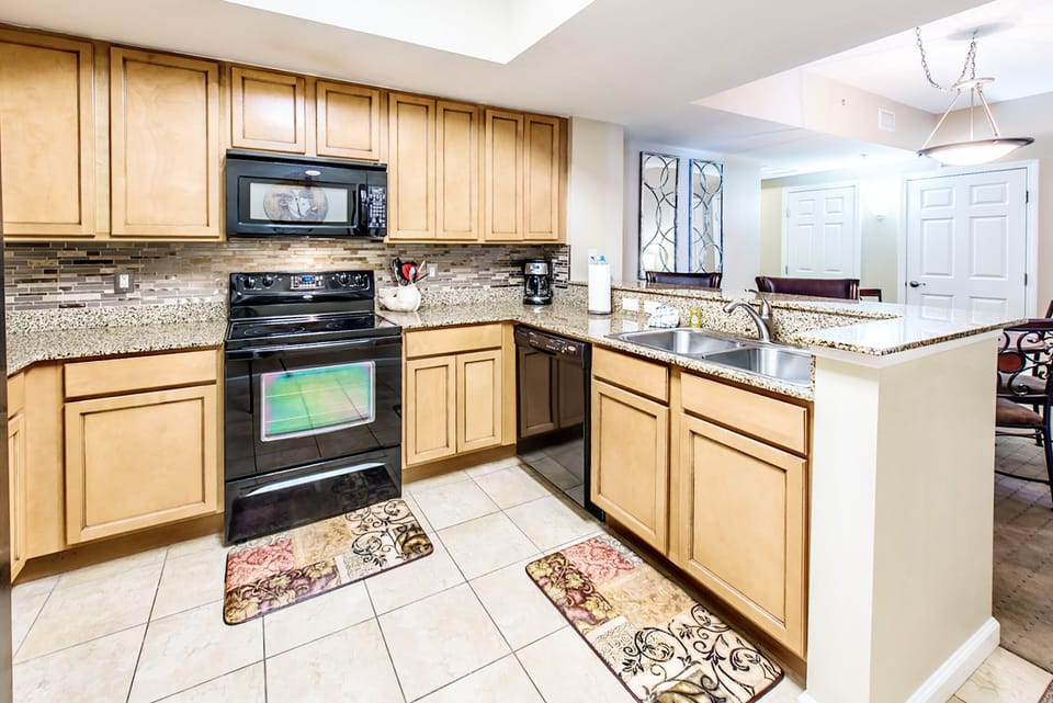 Gorgeous updated kitchen with granite and tile