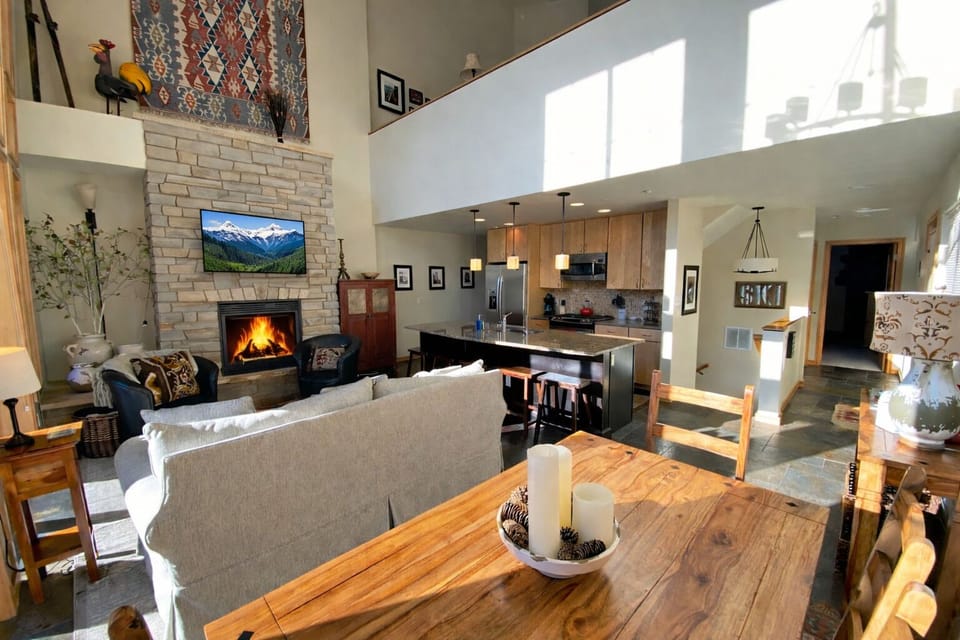 Living and Dining Area