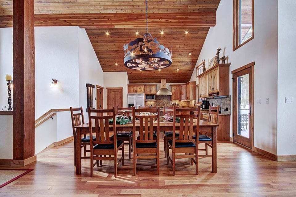 Dining Area - Pine Needle Lodge - Breckenridge Vacation Rental