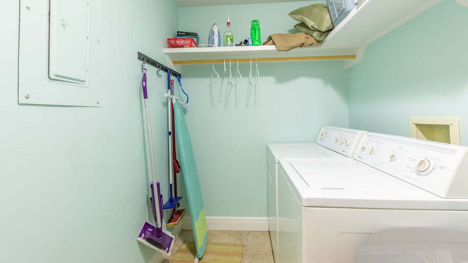 Full Size Washer/Dryer