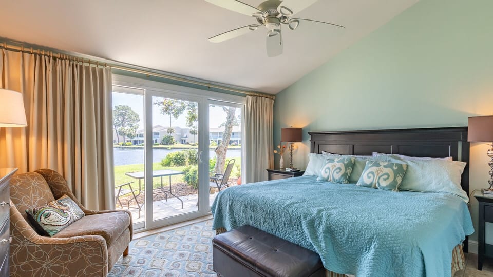 King Master w/Private Patio