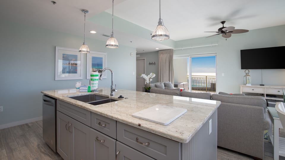 Kitchen & Living Room