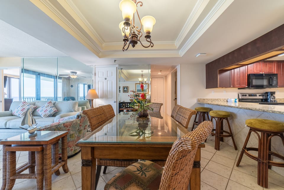 There's plenty of room for everyone to gather to make memories that will last a lifetime!