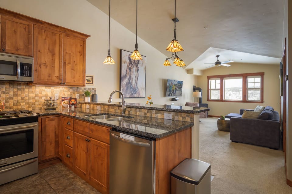 Living area & dining area flow into the kitchen
