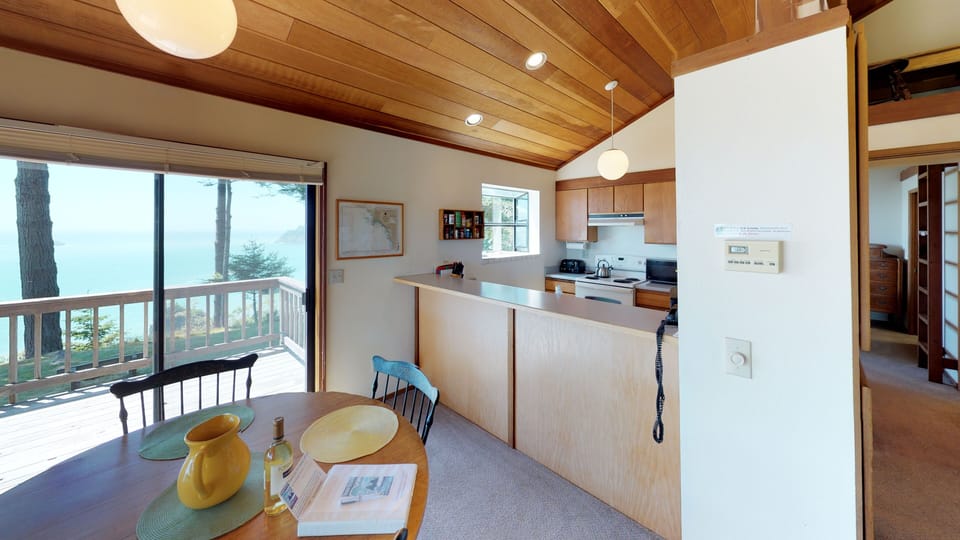 The pass through kitchen counter makes serving meals a breeze!