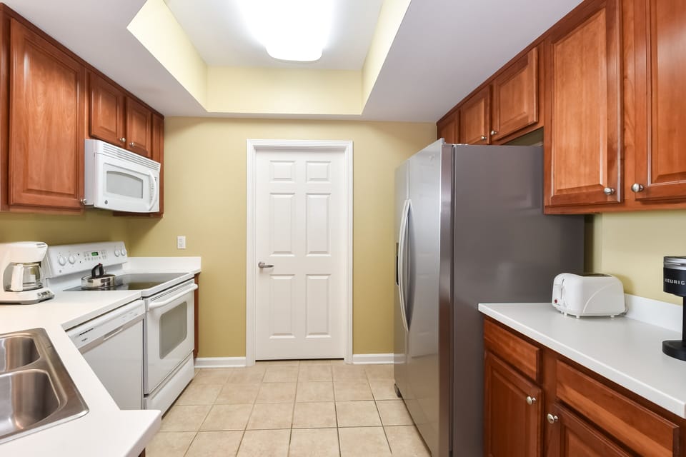 Silver Beach Towers West 705- Kitchen