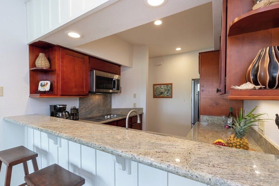 Fully Equipped Kitchen - Manualoha 902